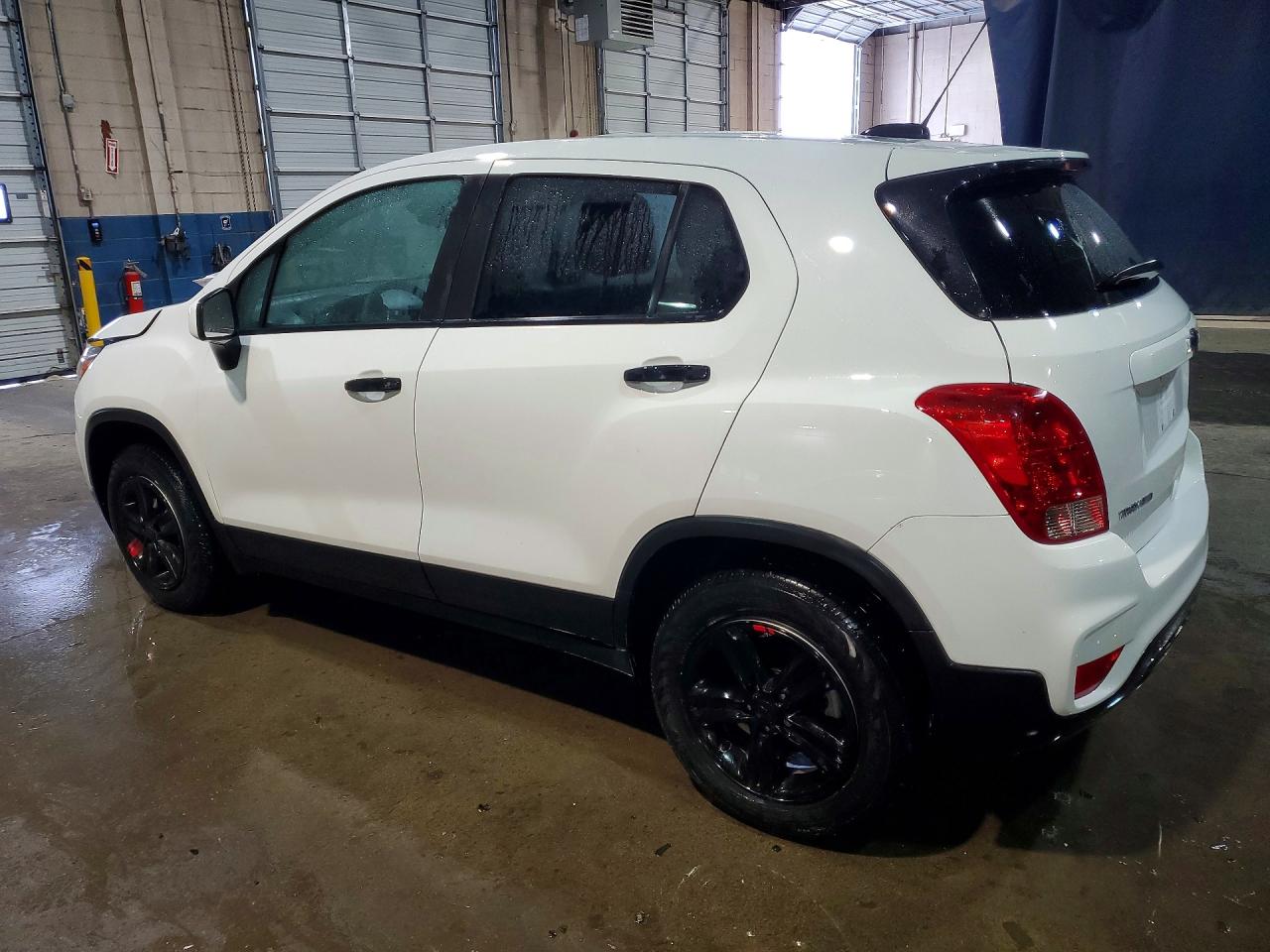 2022 CHEVROLET TRAX LS photo 3