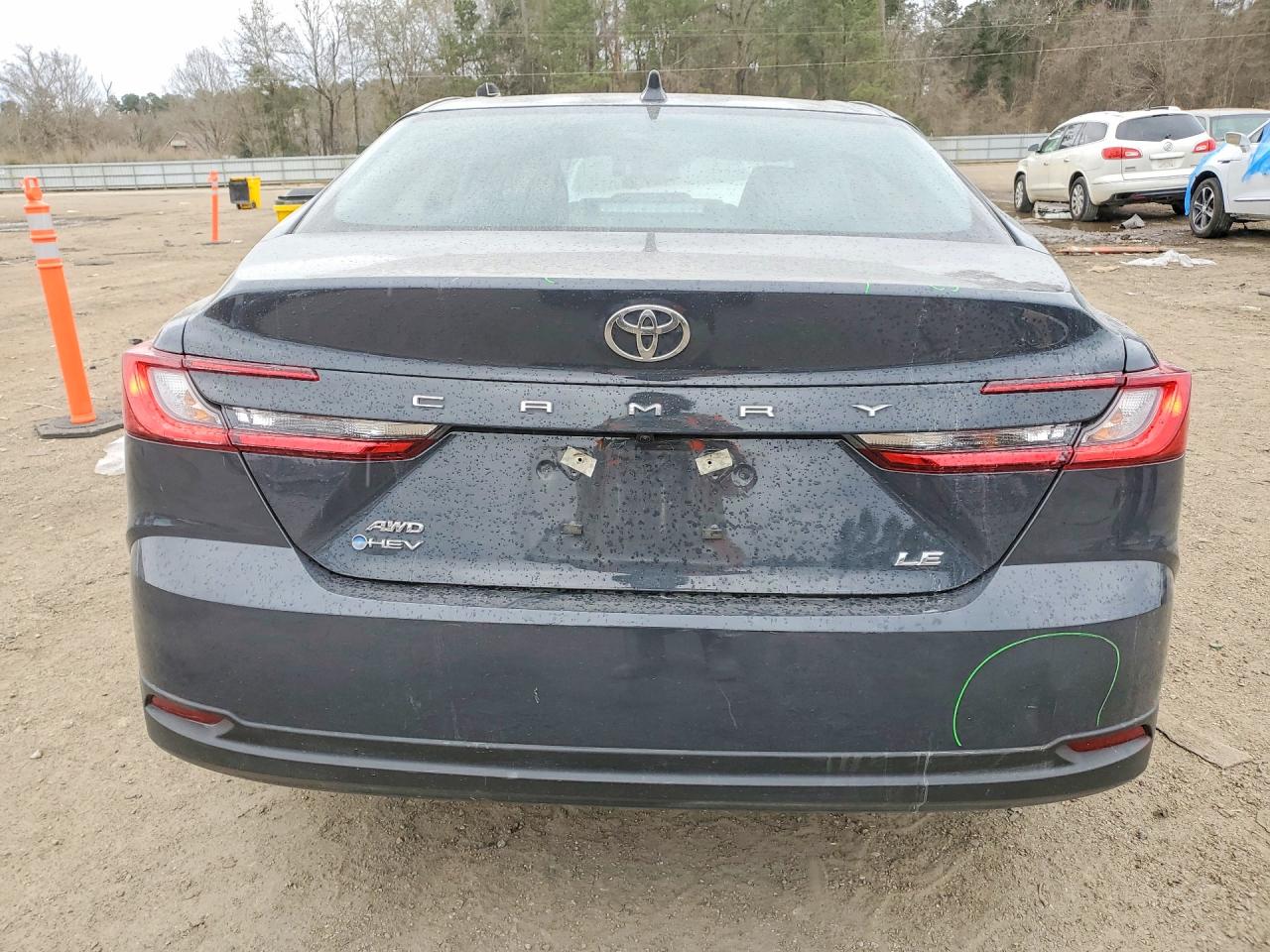 2025 TOYOTA CAMRY photo 6