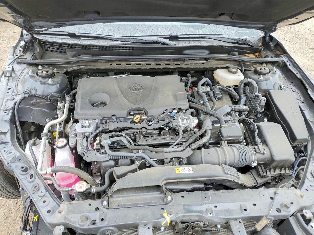 2025 TOYOTA CAMRY photo 11