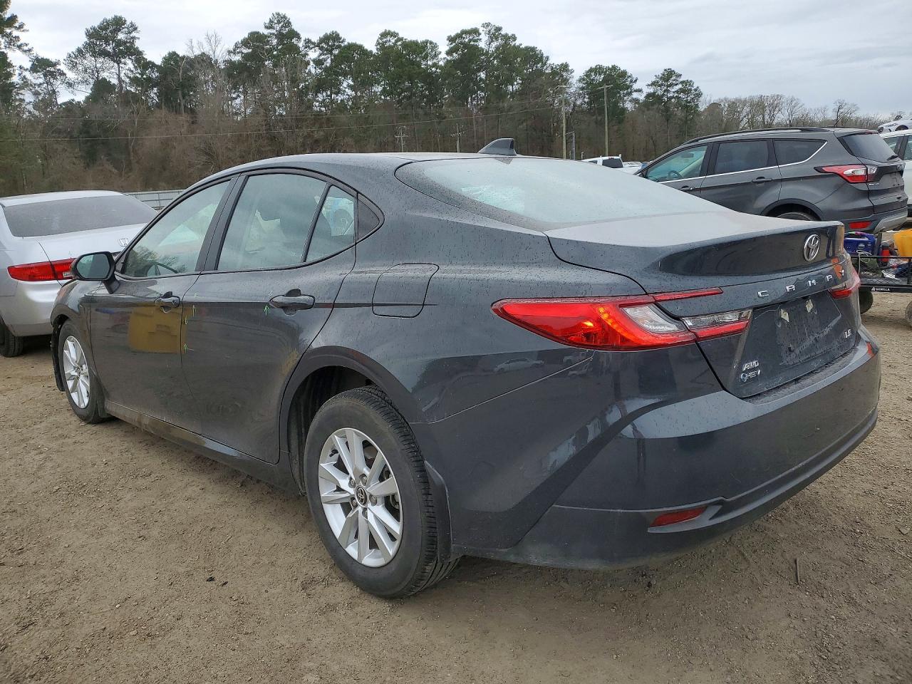 2025 TOYOTA CAMRY photo 2