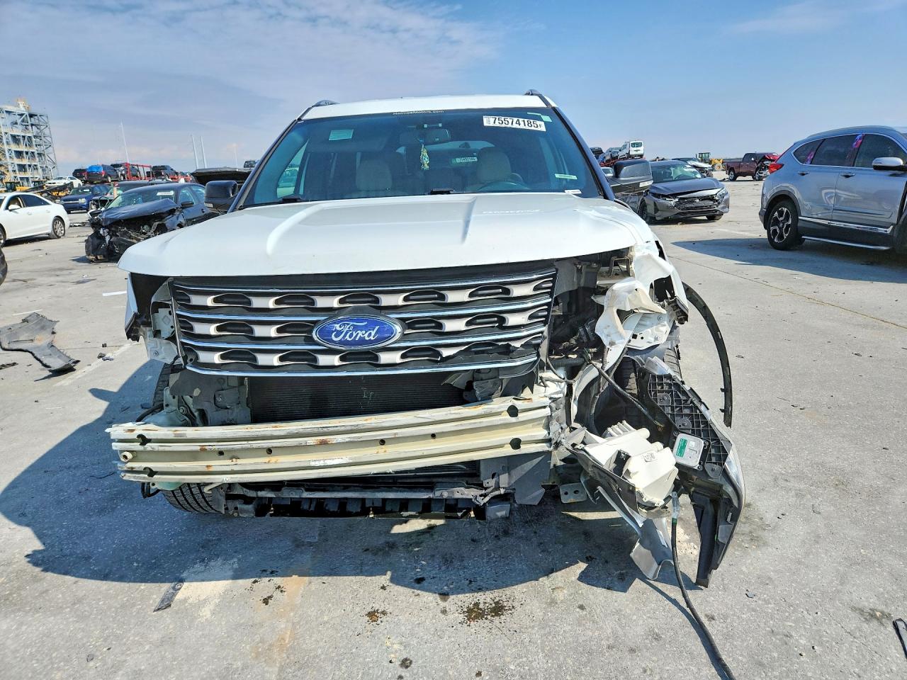 2017 FORD EXPLORER XLT photo 9