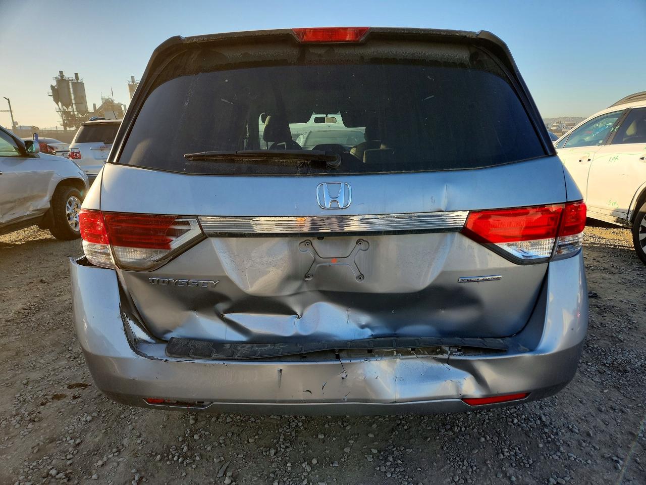 2016 HONDA ODYSSEY SE photo 6