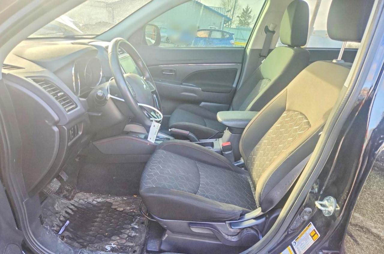 2022 MITSUBISHI OUTLANDER SPORT ES photo 19