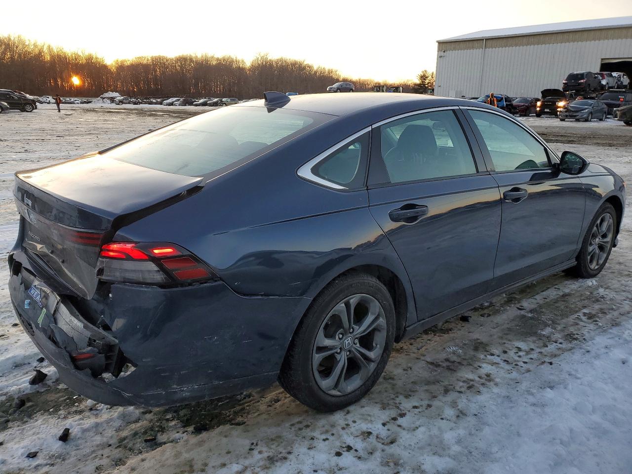 2024 HONDA ACCORD EX photo 9