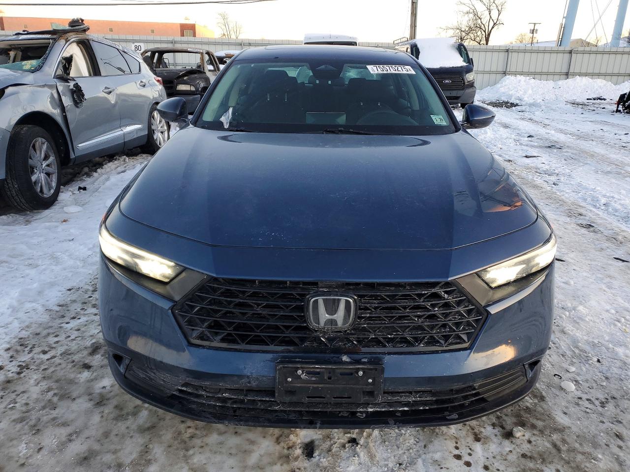 2024 HONDA ACCORD EX photo 17