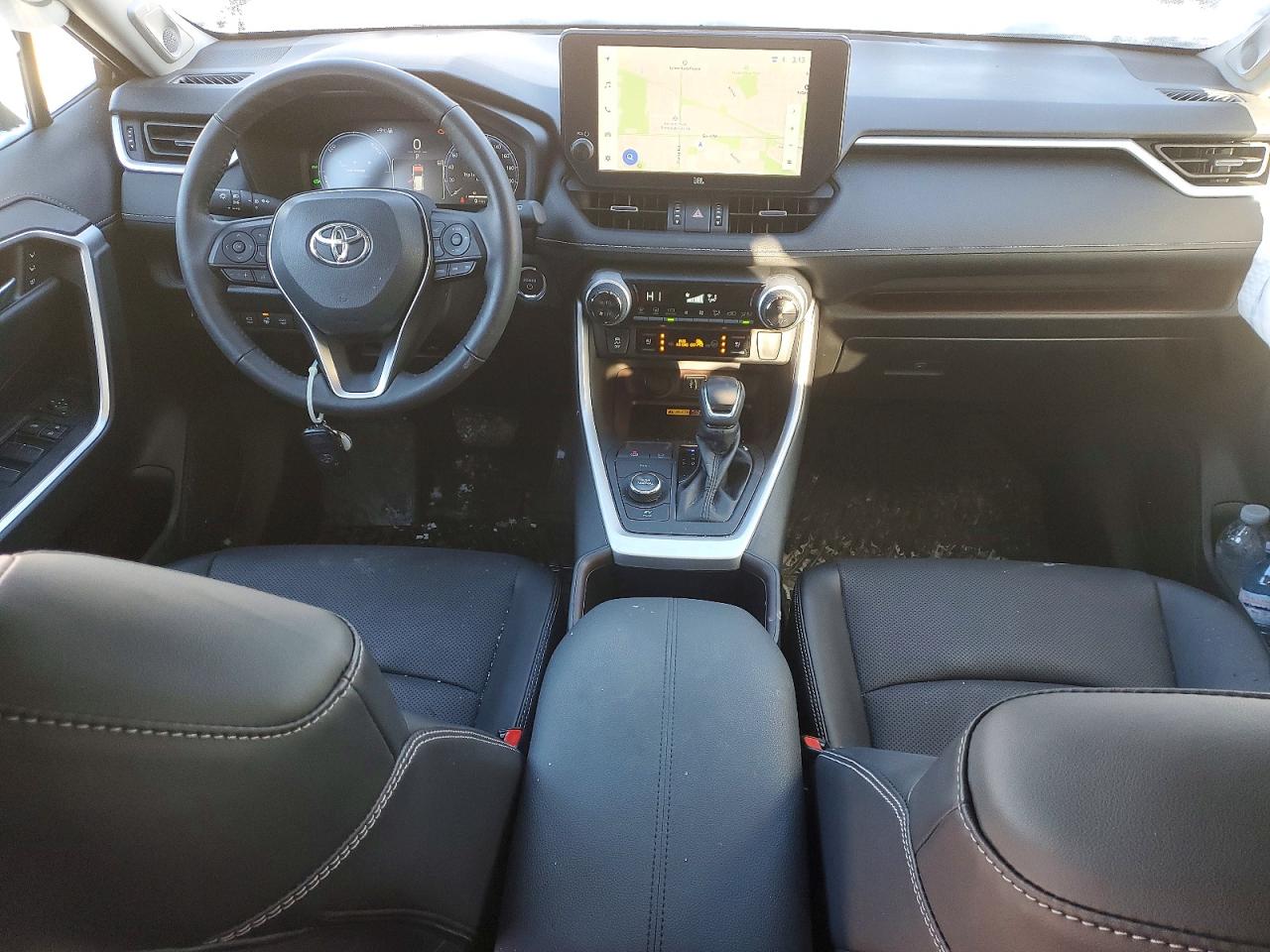 2024 TOYOTA RAV4 LIMITED photo 8