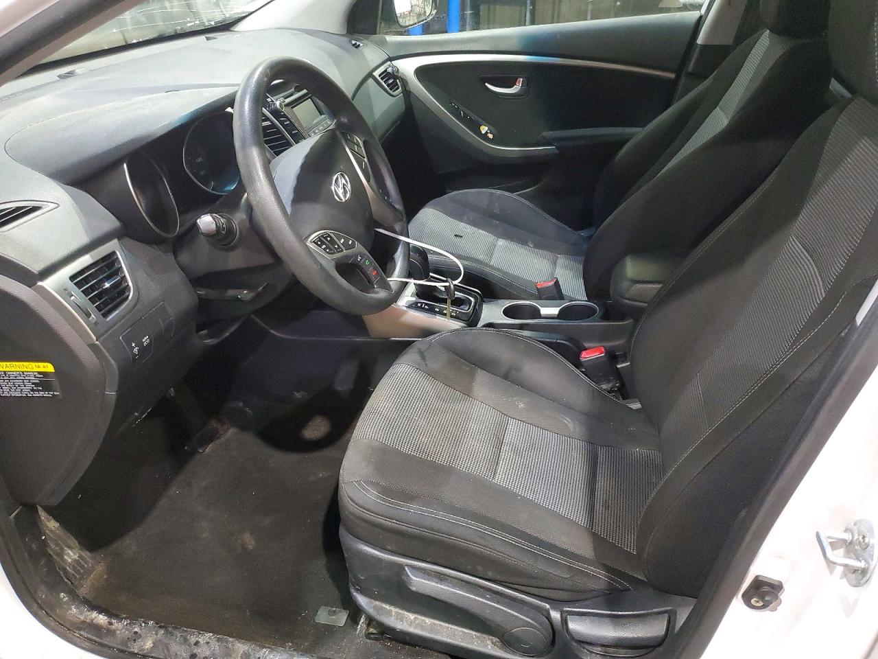 2017 HYUNDAI ELANTRA GT BASE photo 7