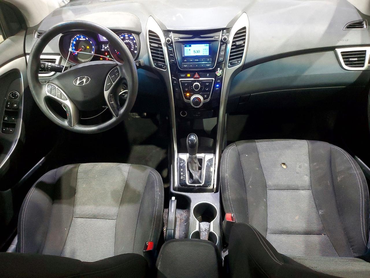 2017 HYUNDAI ELANTRA GT BASE photo 8