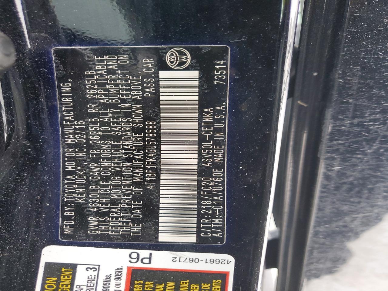 2016 TOYOTA CAMRY LE photo 12