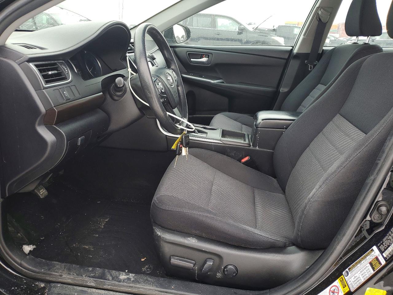 2016 TOYOTA CAMRY LE photo 7