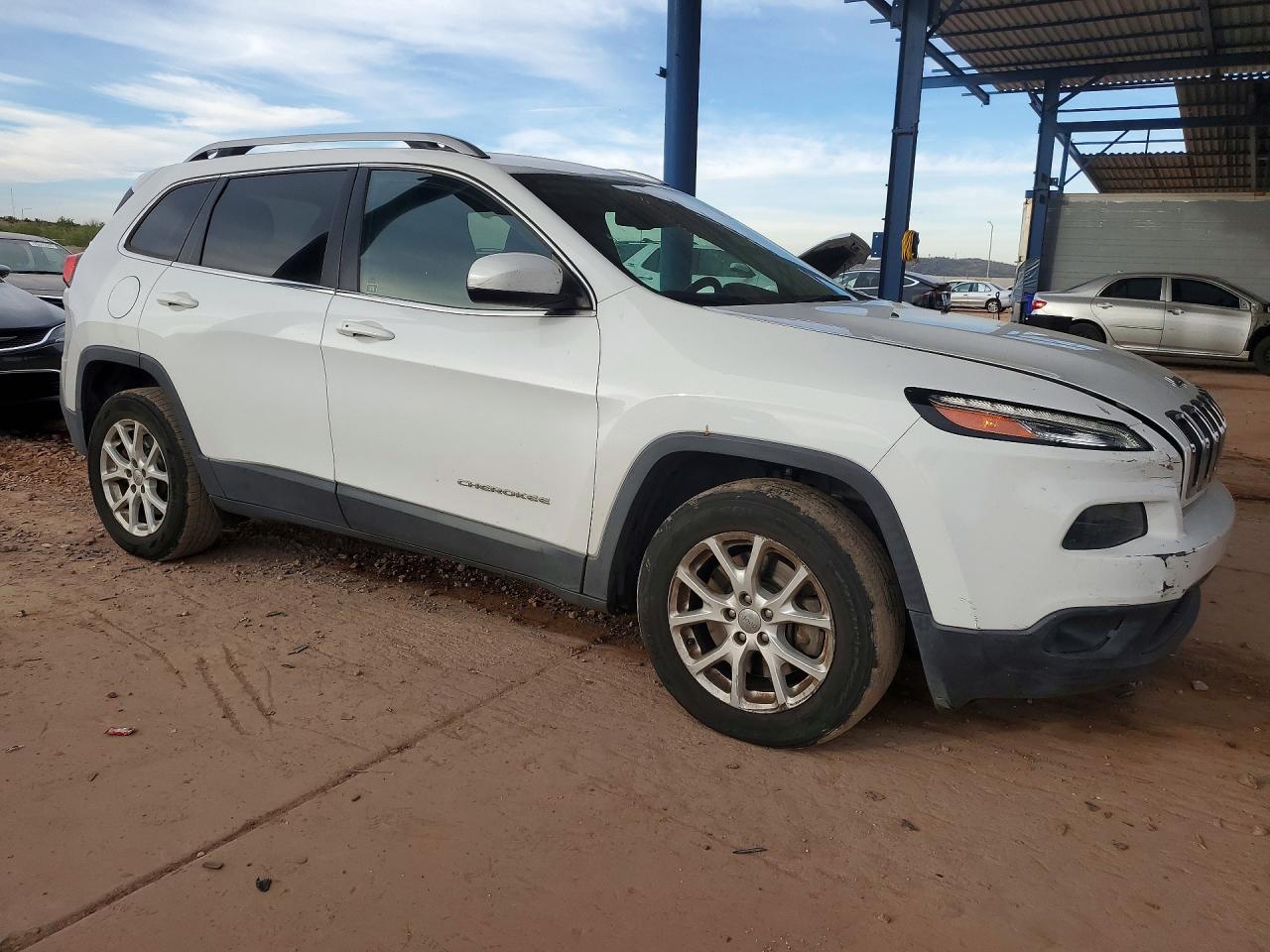 2017 JEEP CHEROKEE LATITUDE photo 7