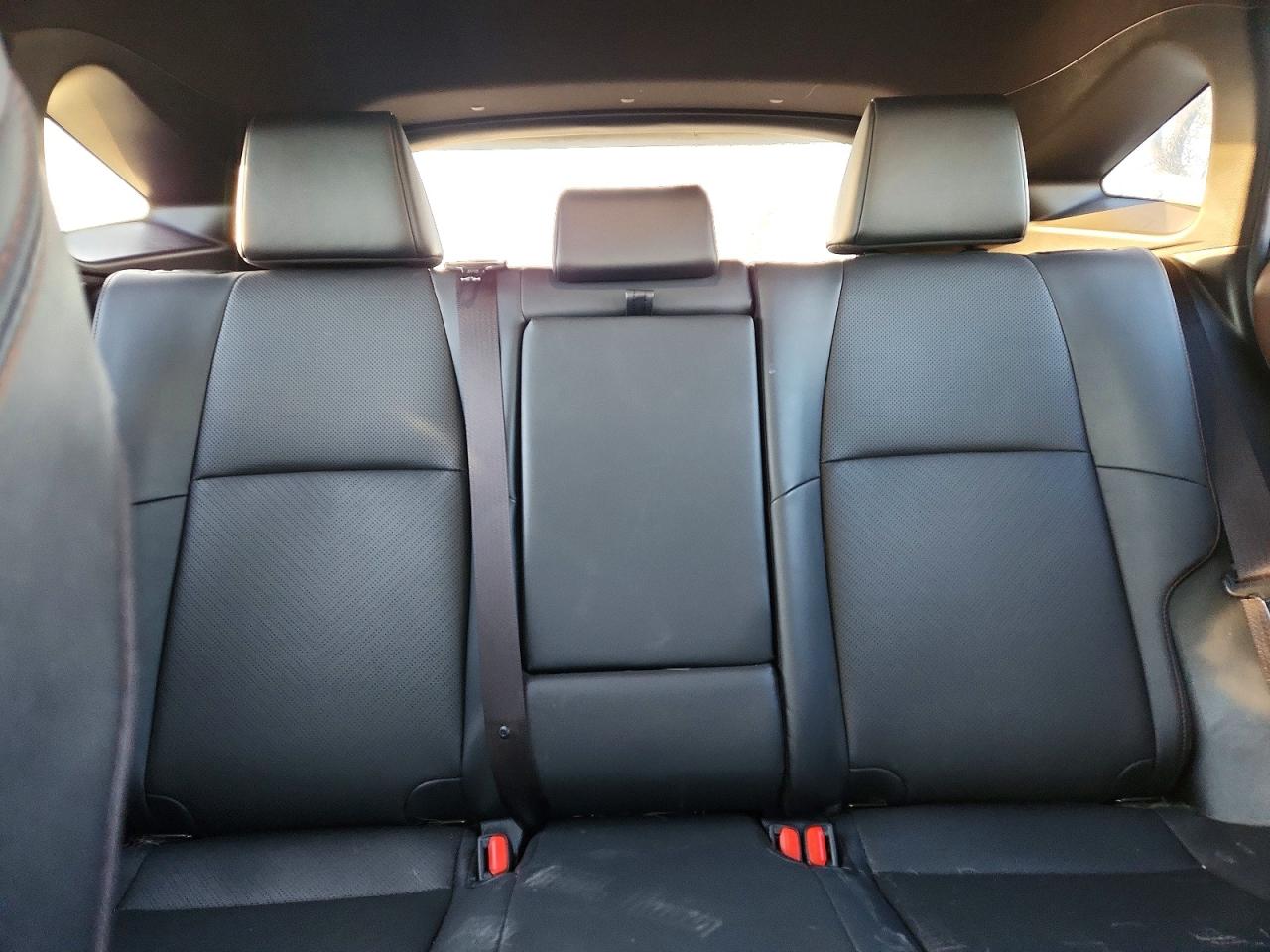 2021 TOYOTA VENZA LE photo 28