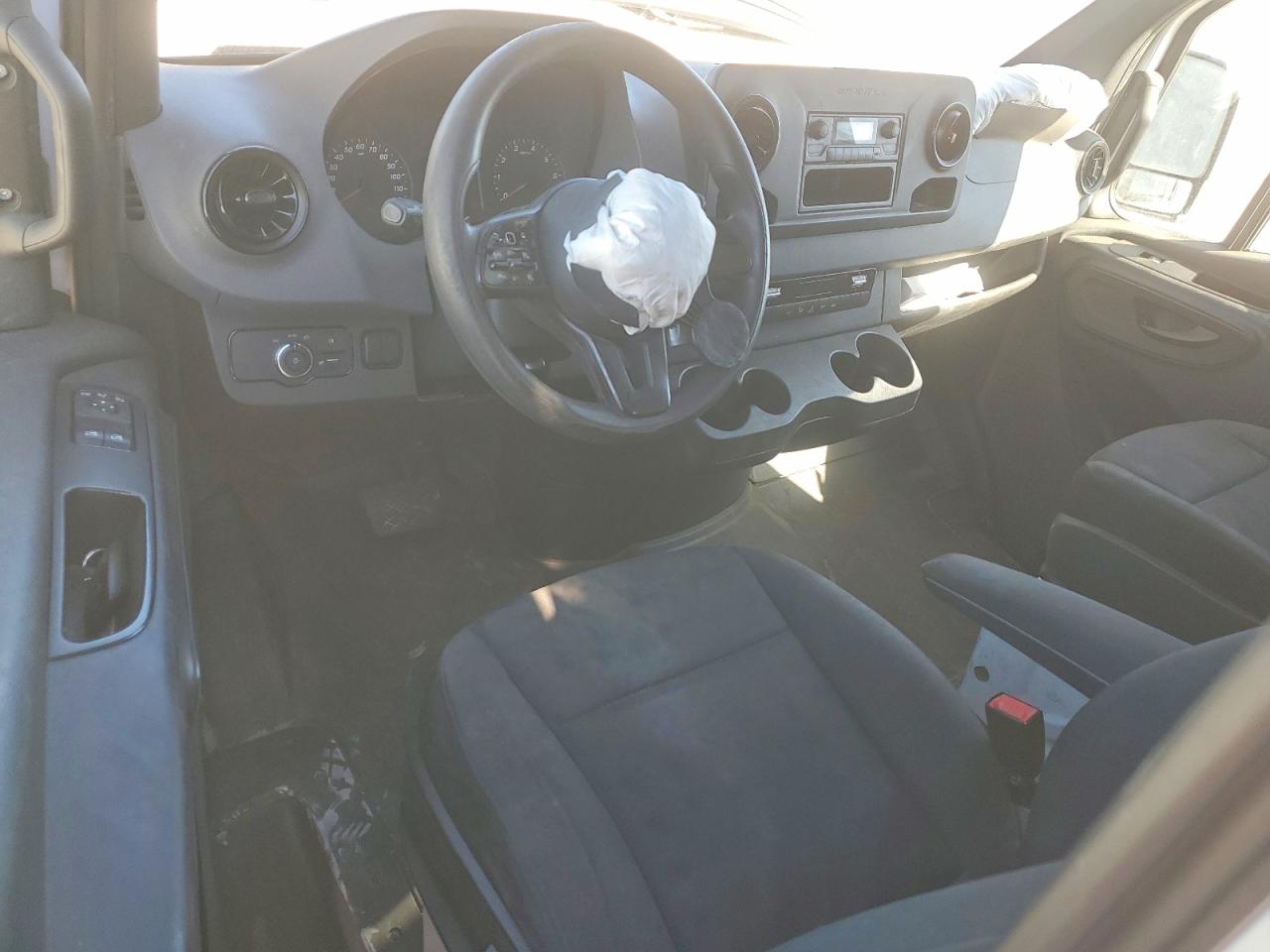 2021 BENZ SPRINTER CARGO 2500 photo 22