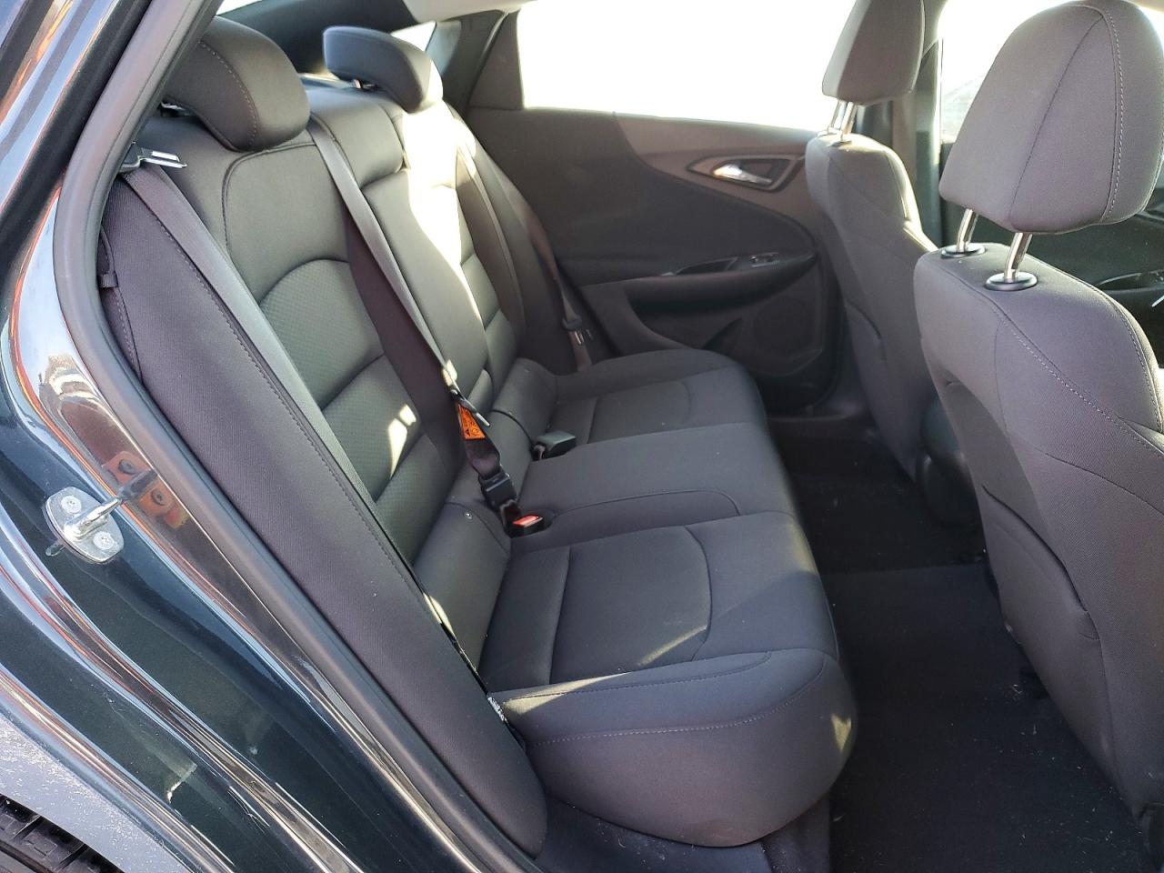 2017 CHEVROLET MALIBU LS photo 10
