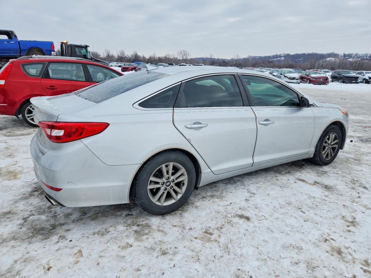 2015 HYUNDAI SONATA SE photo 7