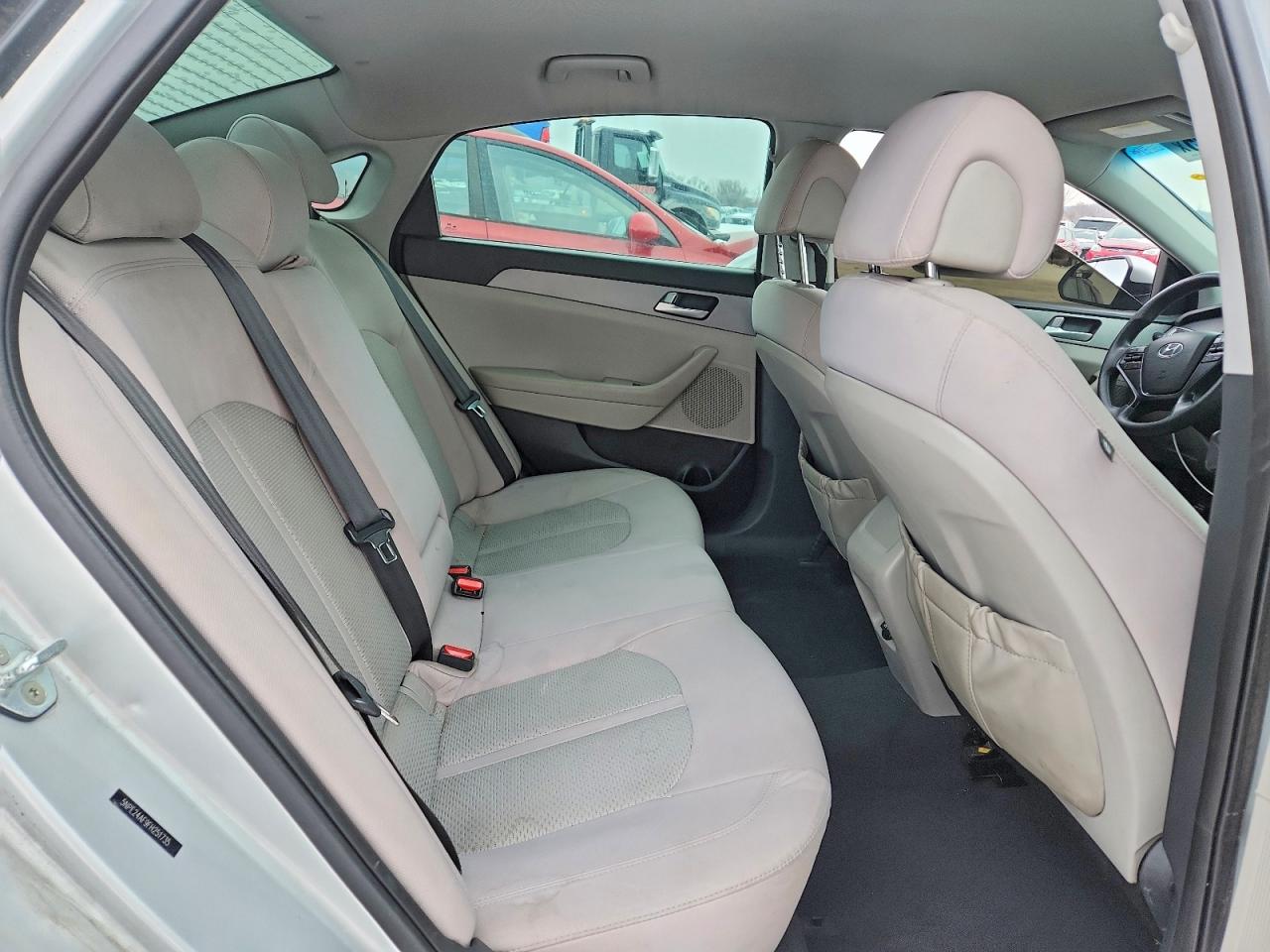 2015 HYUNDAI SONATA SE photo 28