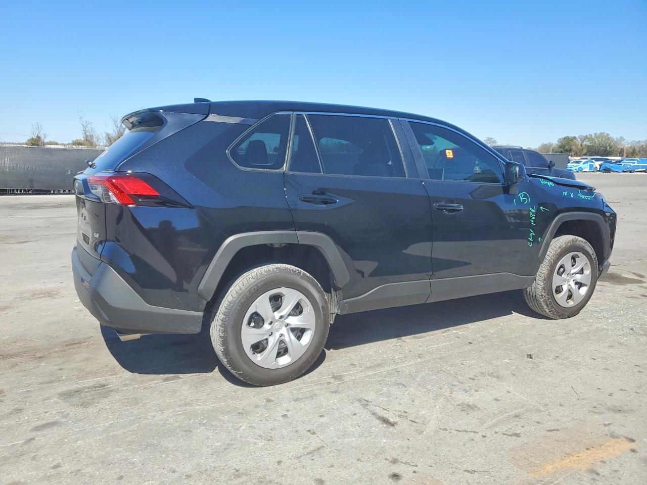 2025 TOYOTA RAV4 LE photo 7