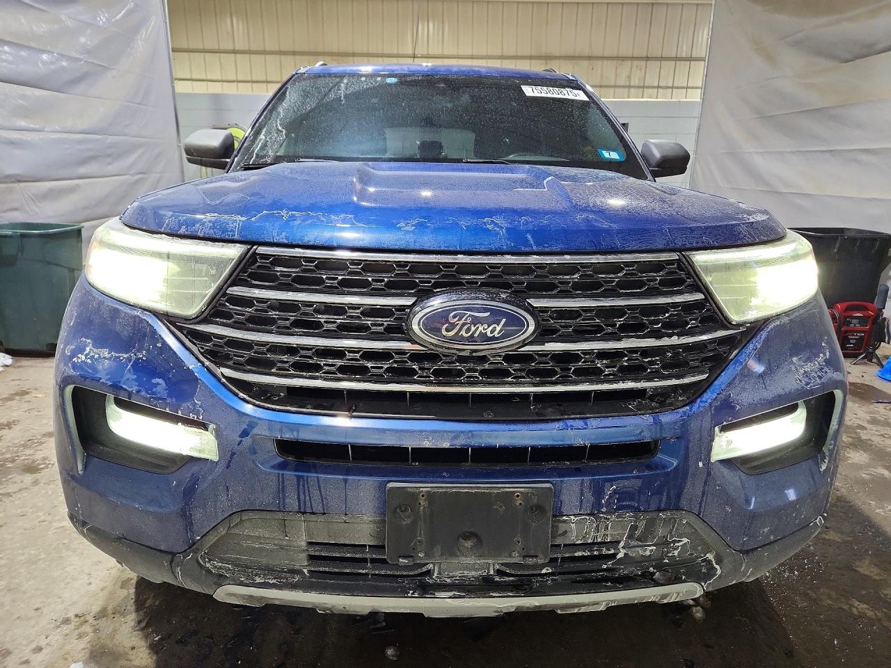 2020 FORD EXPLORER XLT photo 5