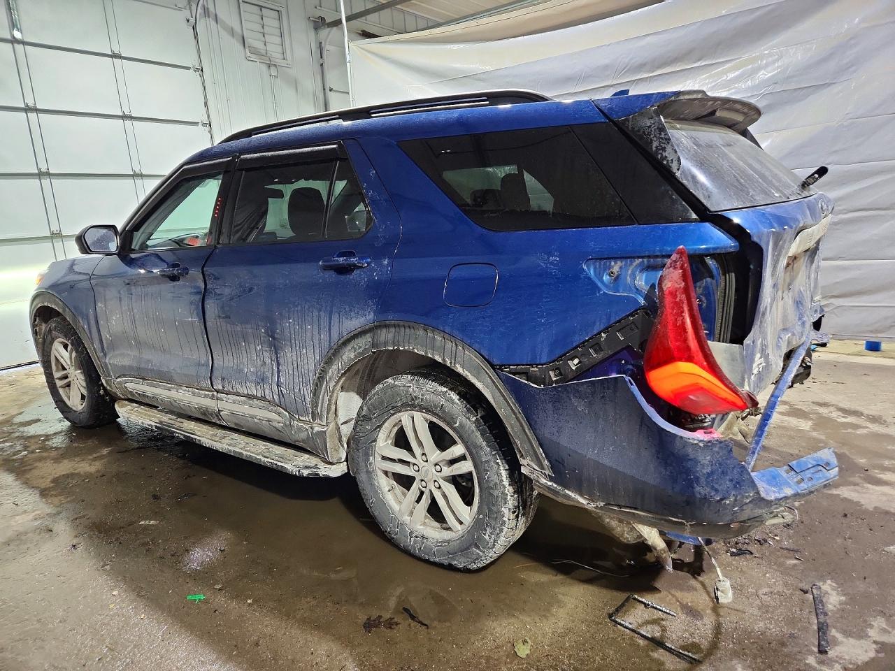 2020 FORD EXPLORER XLT photo 2
