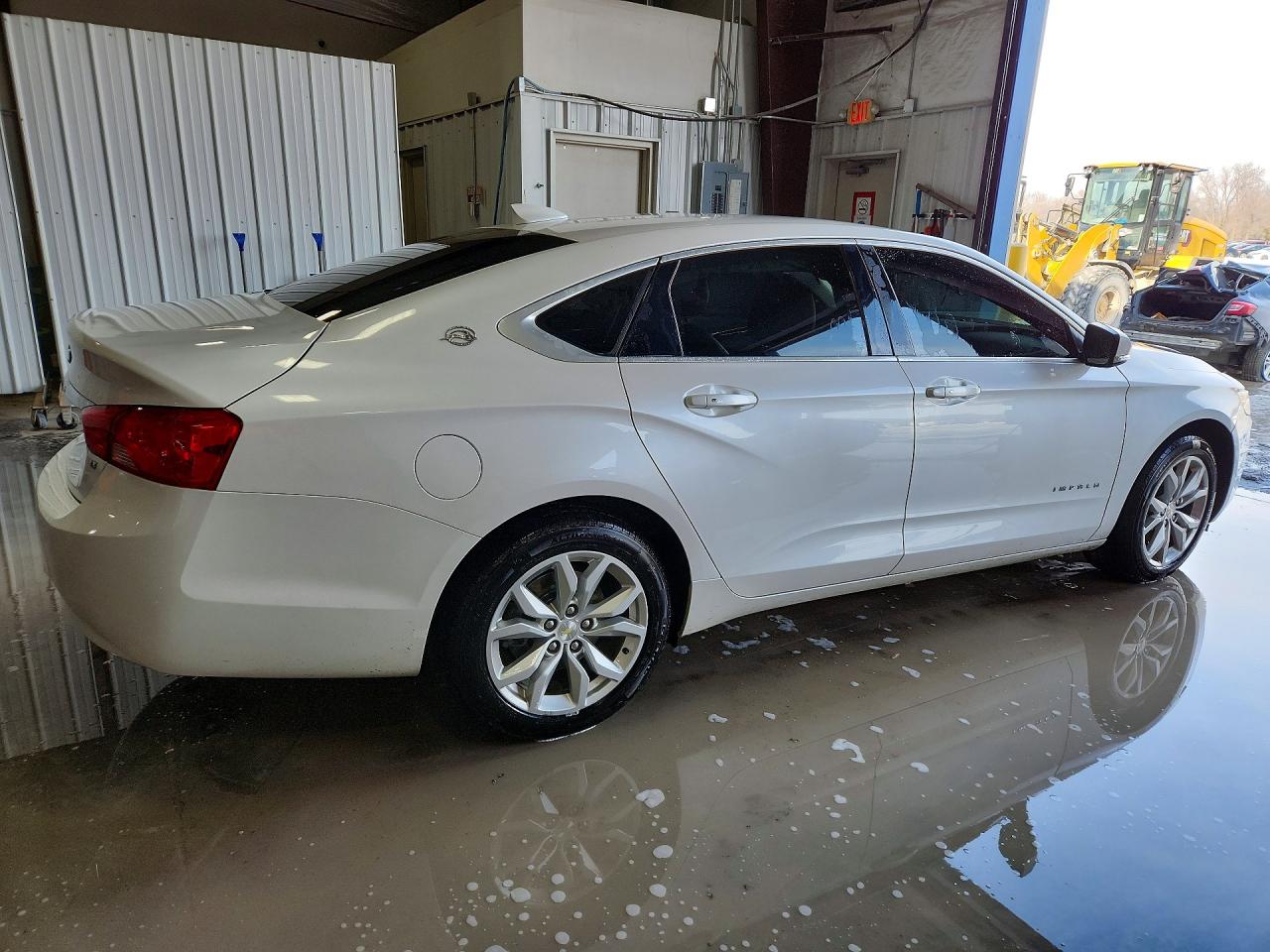 2018 CHEVROLET IMPALA LT photo 3