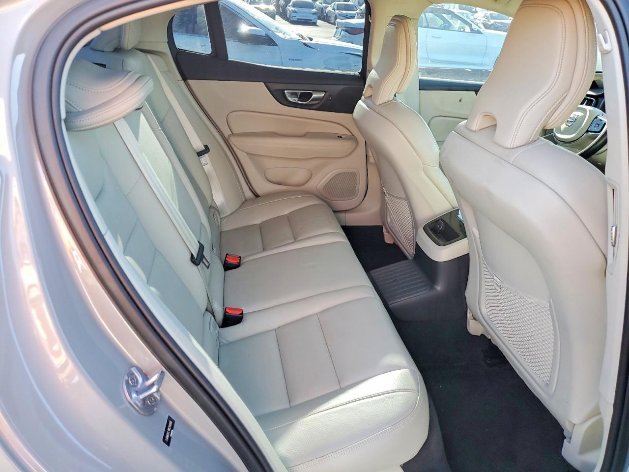 2024 VOLVO S60 PLUS photo 10