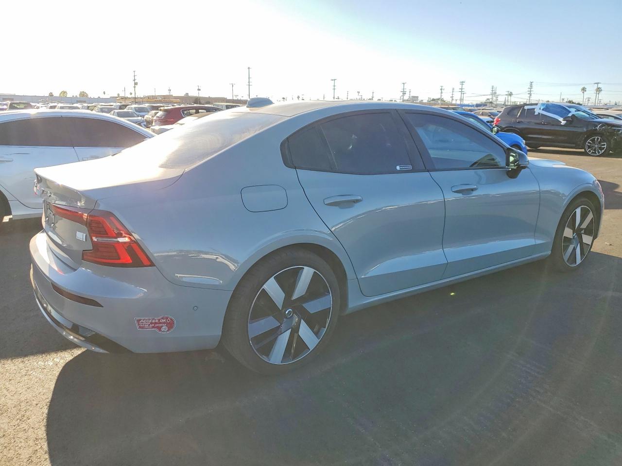 2024 VOLVO S60 PLUS photo 3
