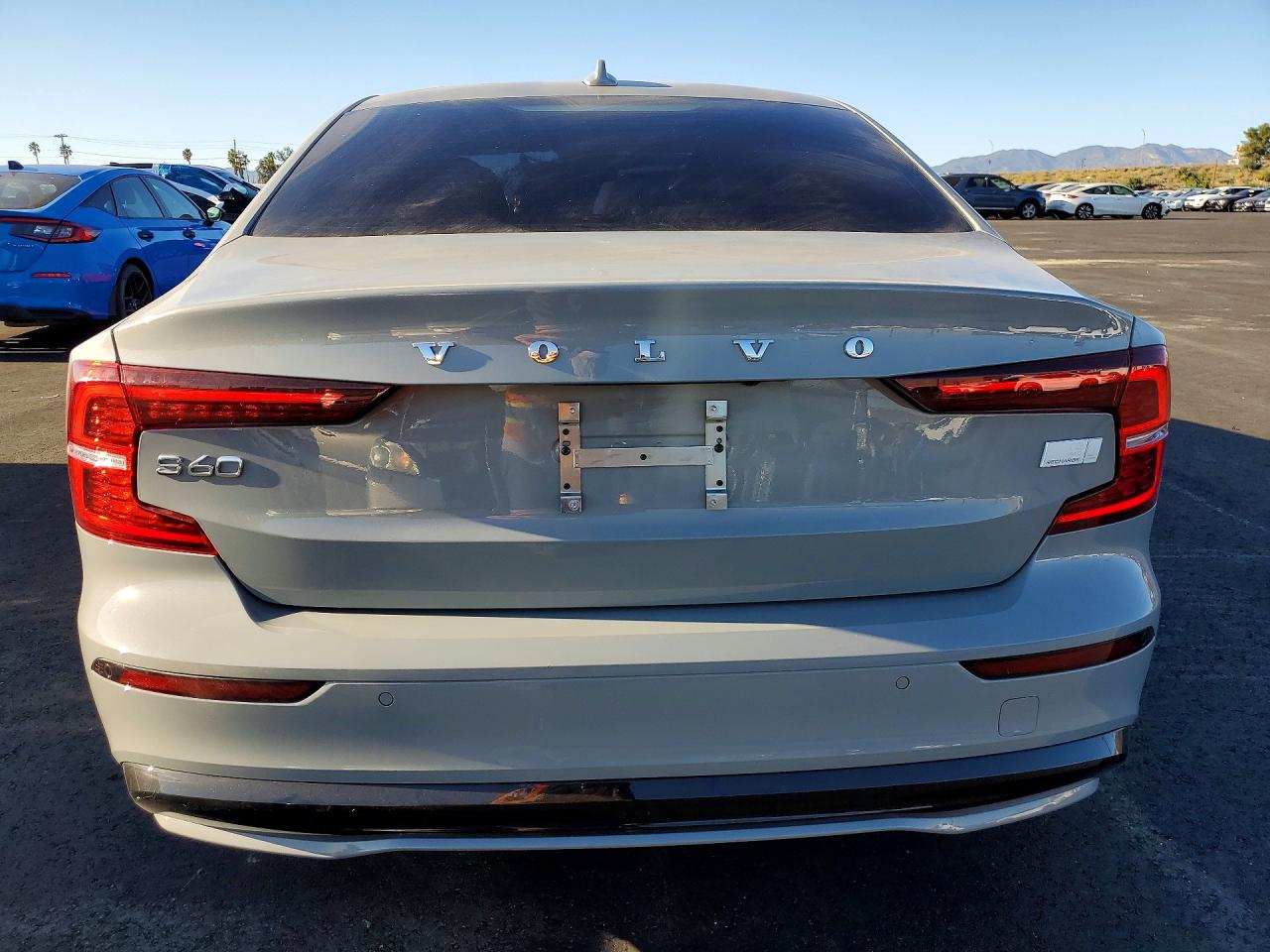 2024 VOLVO S60 PLUS photo 6