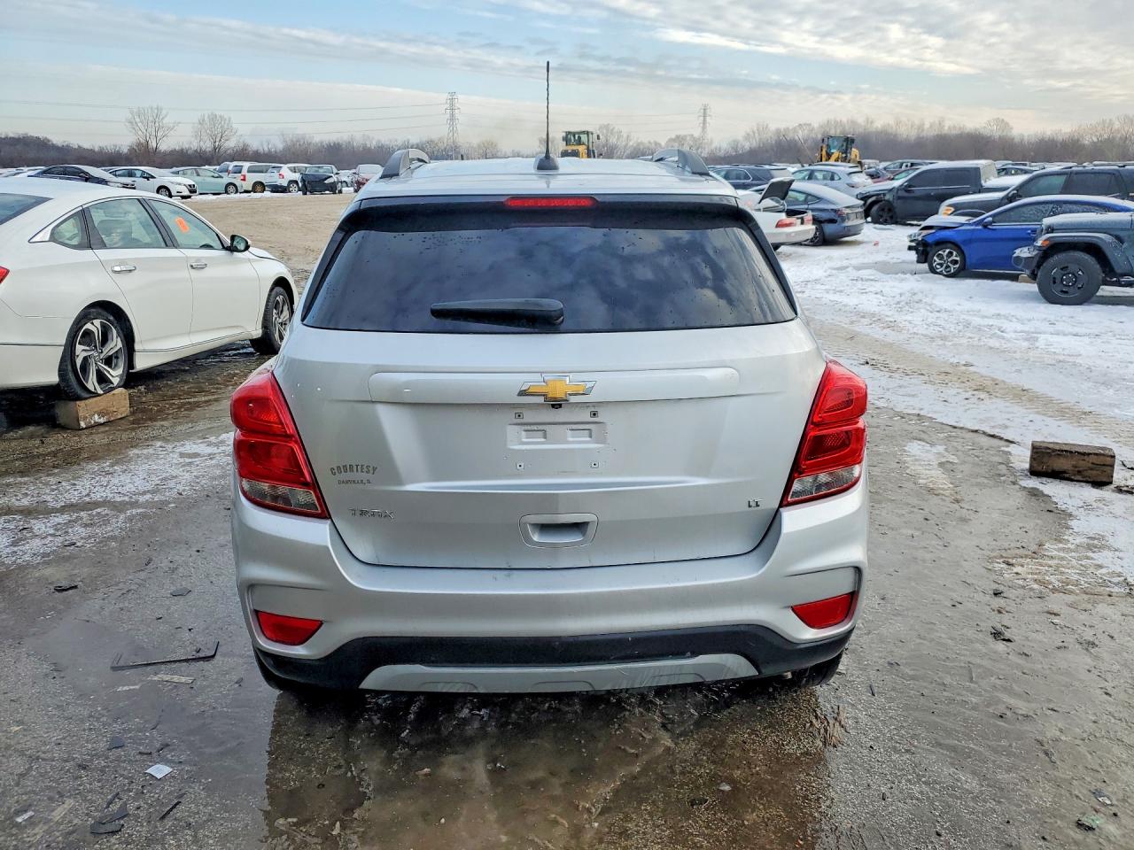 2017 CHEVROLET TRAX 1LT photo 6
