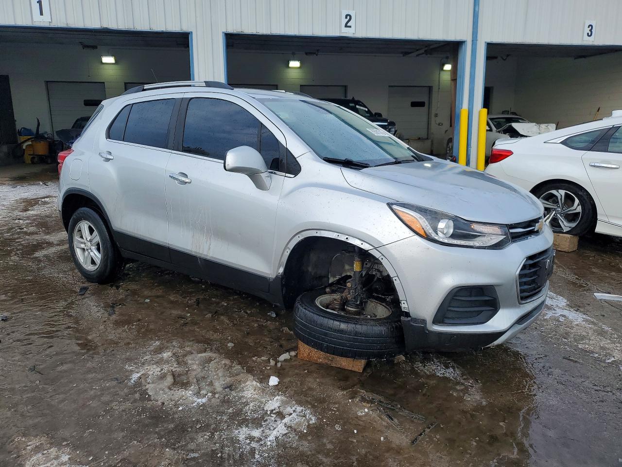 2017 CHEVROLET TRAX 1LT photo 4