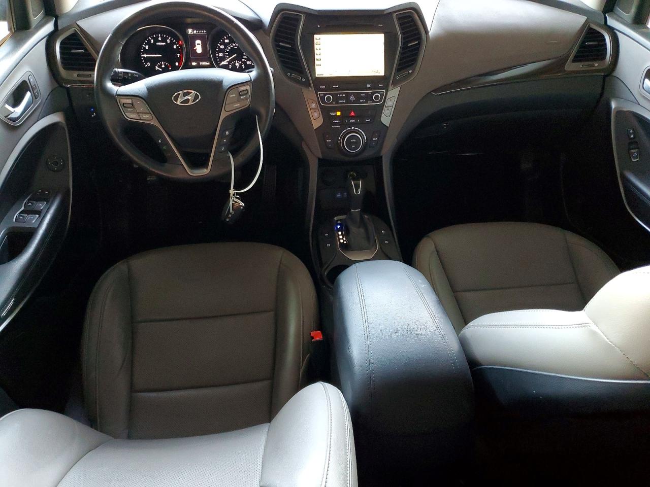 2017 HYUNDAI SANTA FE SPORT photo 8