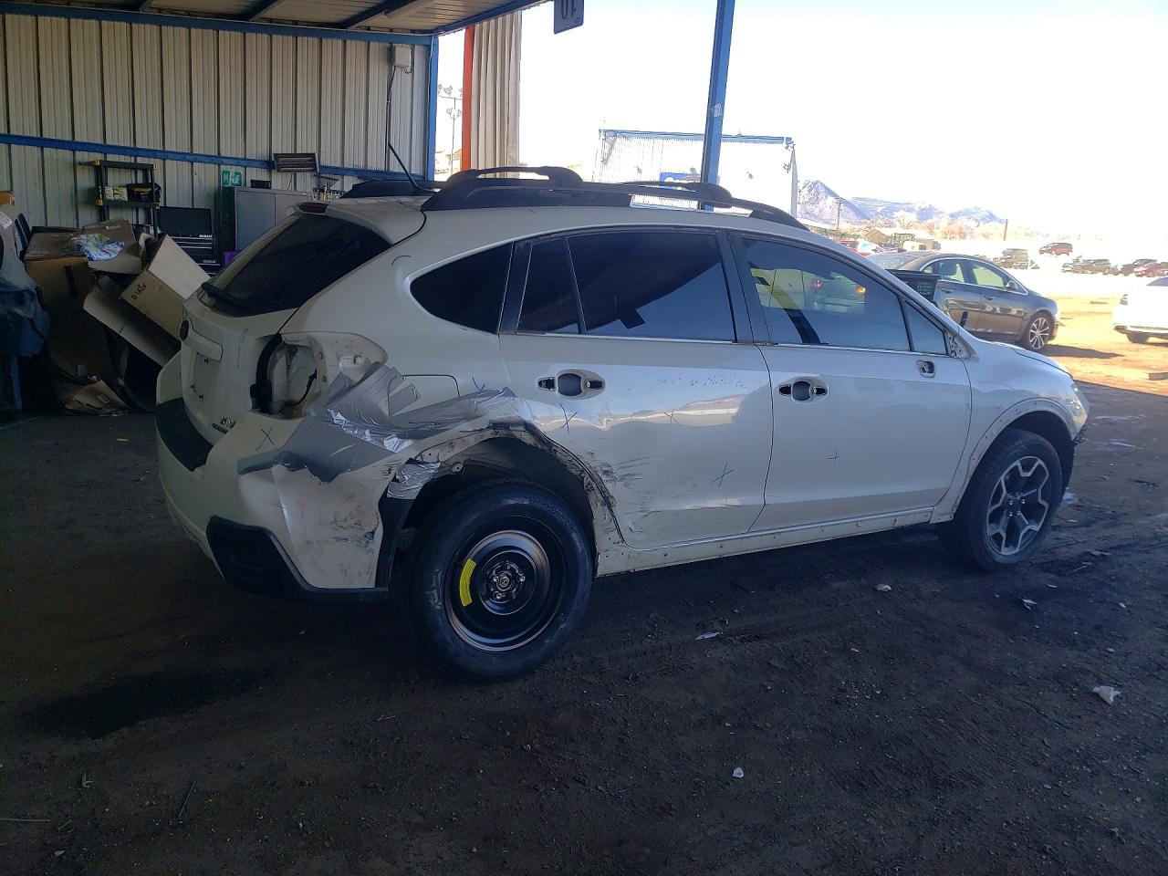 2015 SUBARU XV CROSSTREK 2.0 LIMITED photo 3
