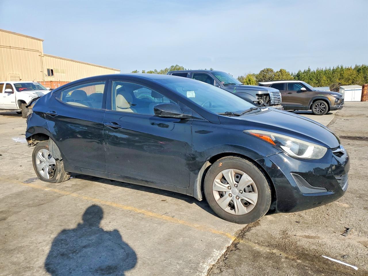 2016 HYUNDAI ELANTRA SE photo 4