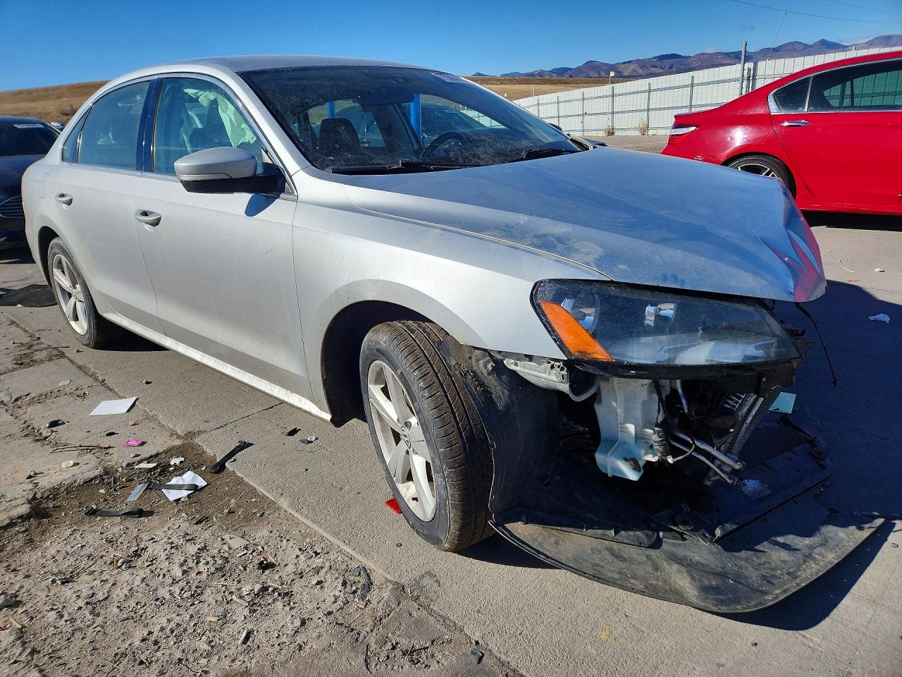 2015 VOLKSWAGEN PASSAT SE photo 4
