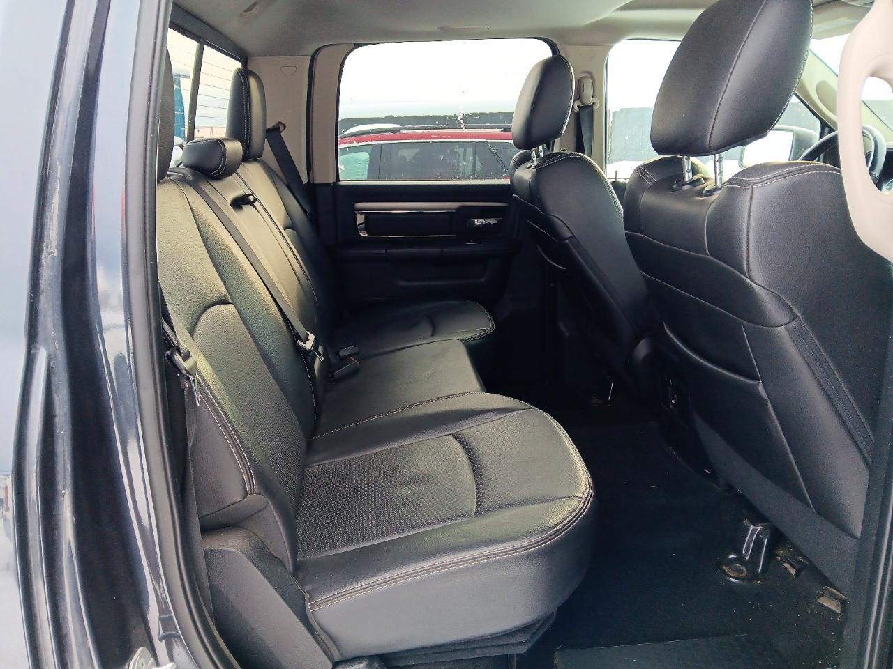 2015 RAM 1500 SPORT photo 10