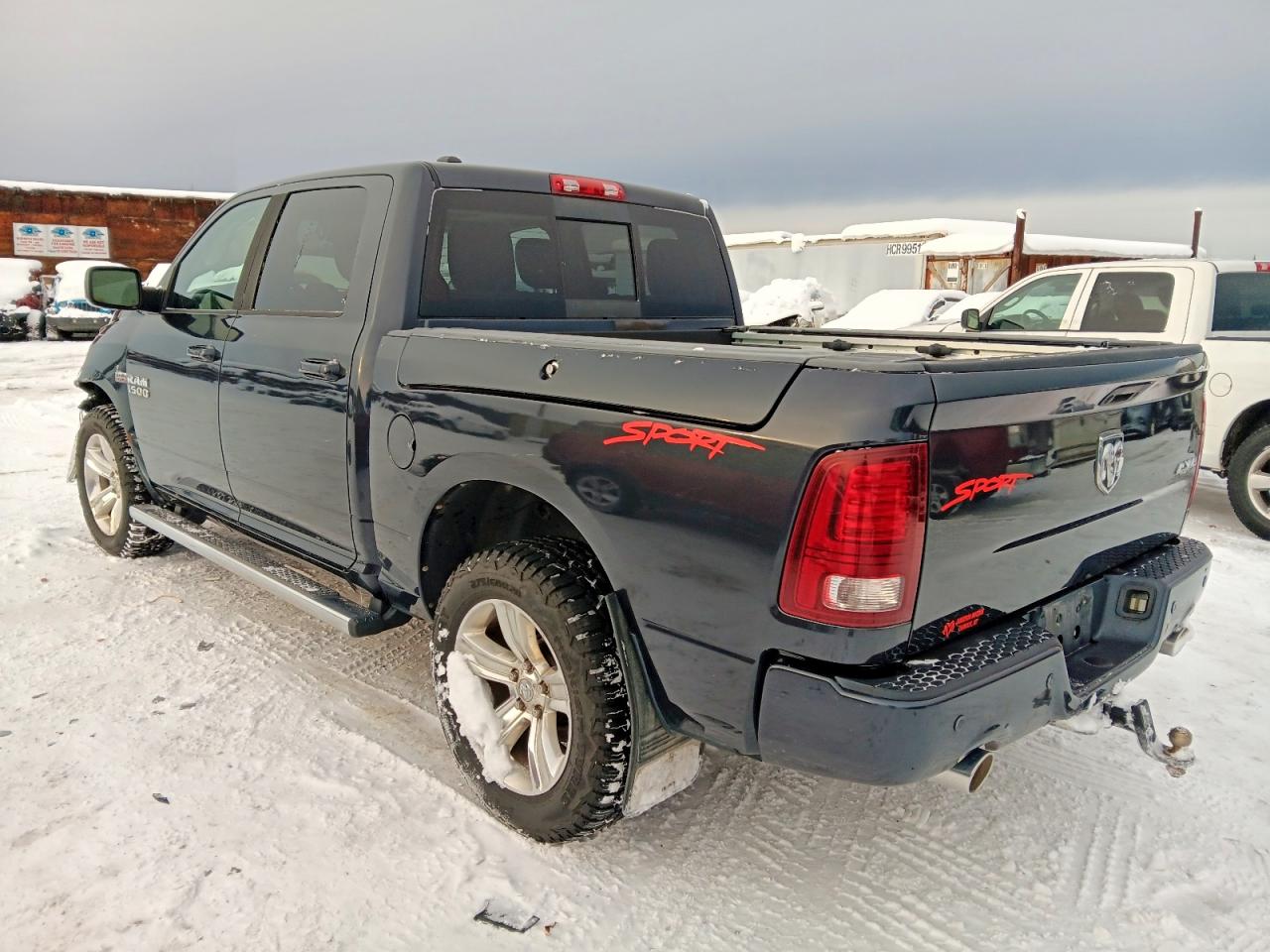2015 RAM 1500 SPORT photo 2