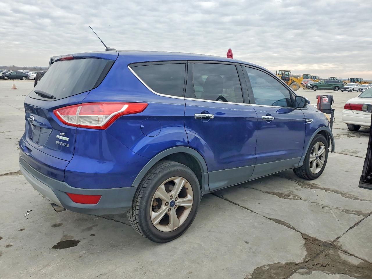 2014 FORD ESCAPE SE photo 5