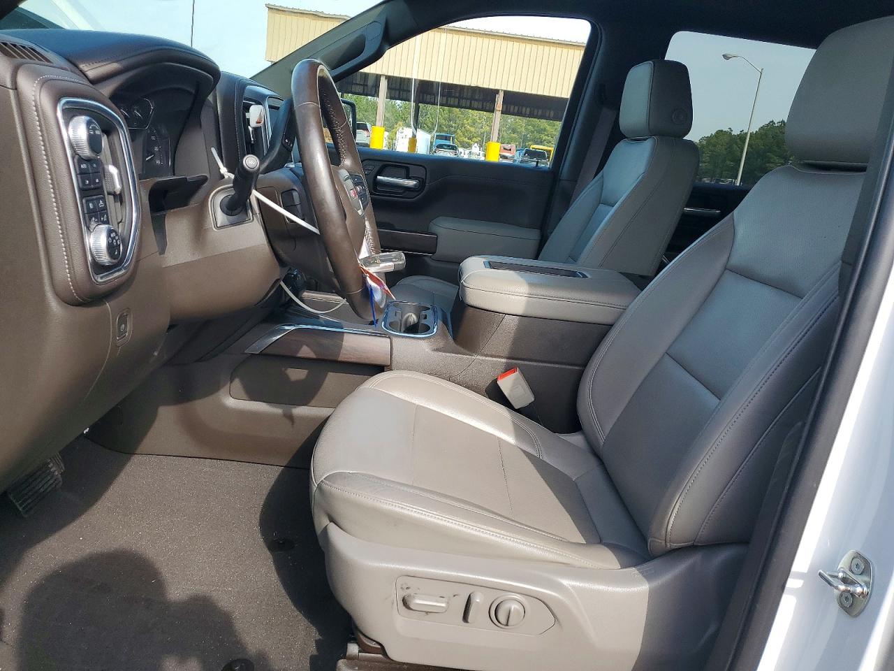 2020 GMC SIERRA K1500 SLT photo 13