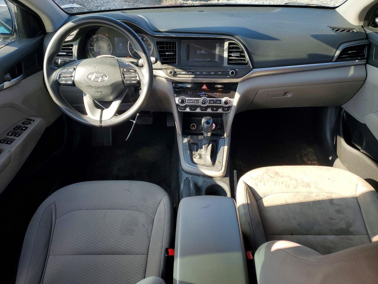 2020 HYUNDAI ELANTRA SE photo 15