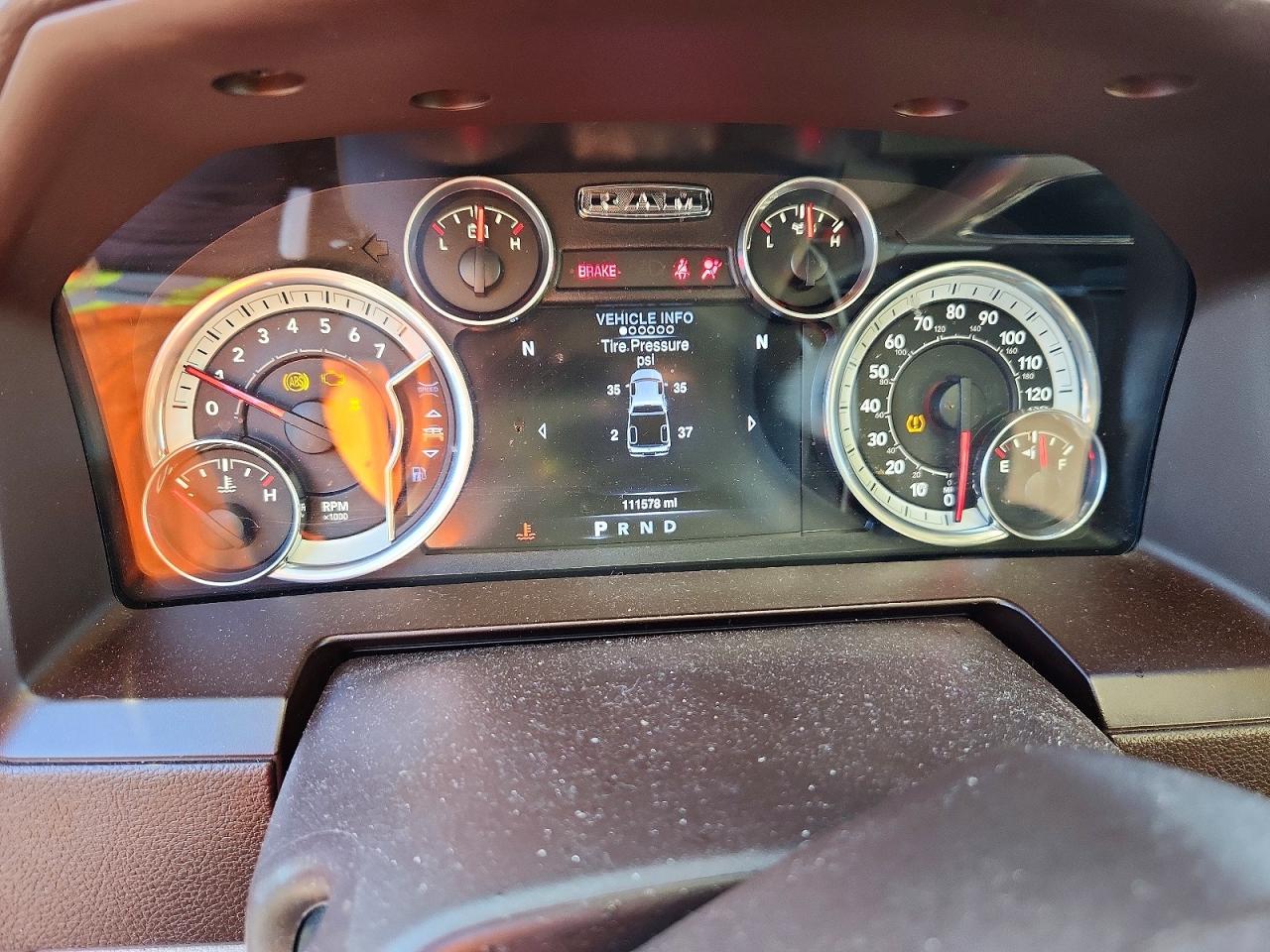 2016 RAM 1500 LARAMIE photo 17