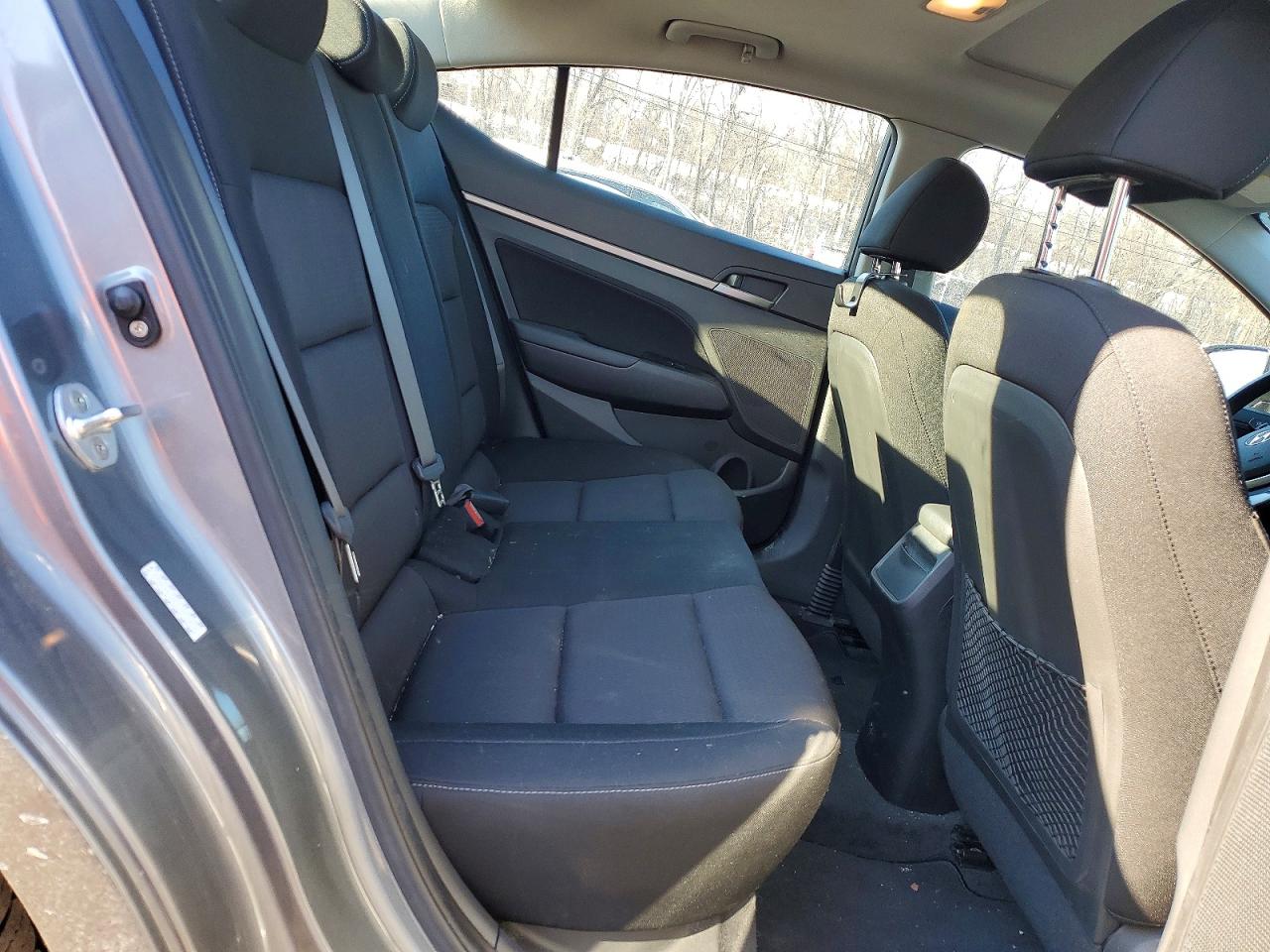 2018 HYUNDAI ELANTRA SEL photo 28