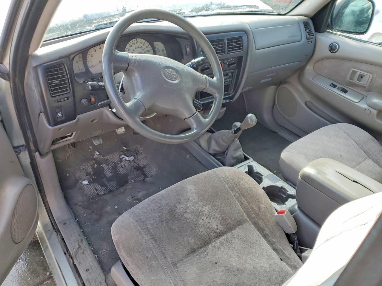 2001 TOYOTA TACOMA V6 photo 8