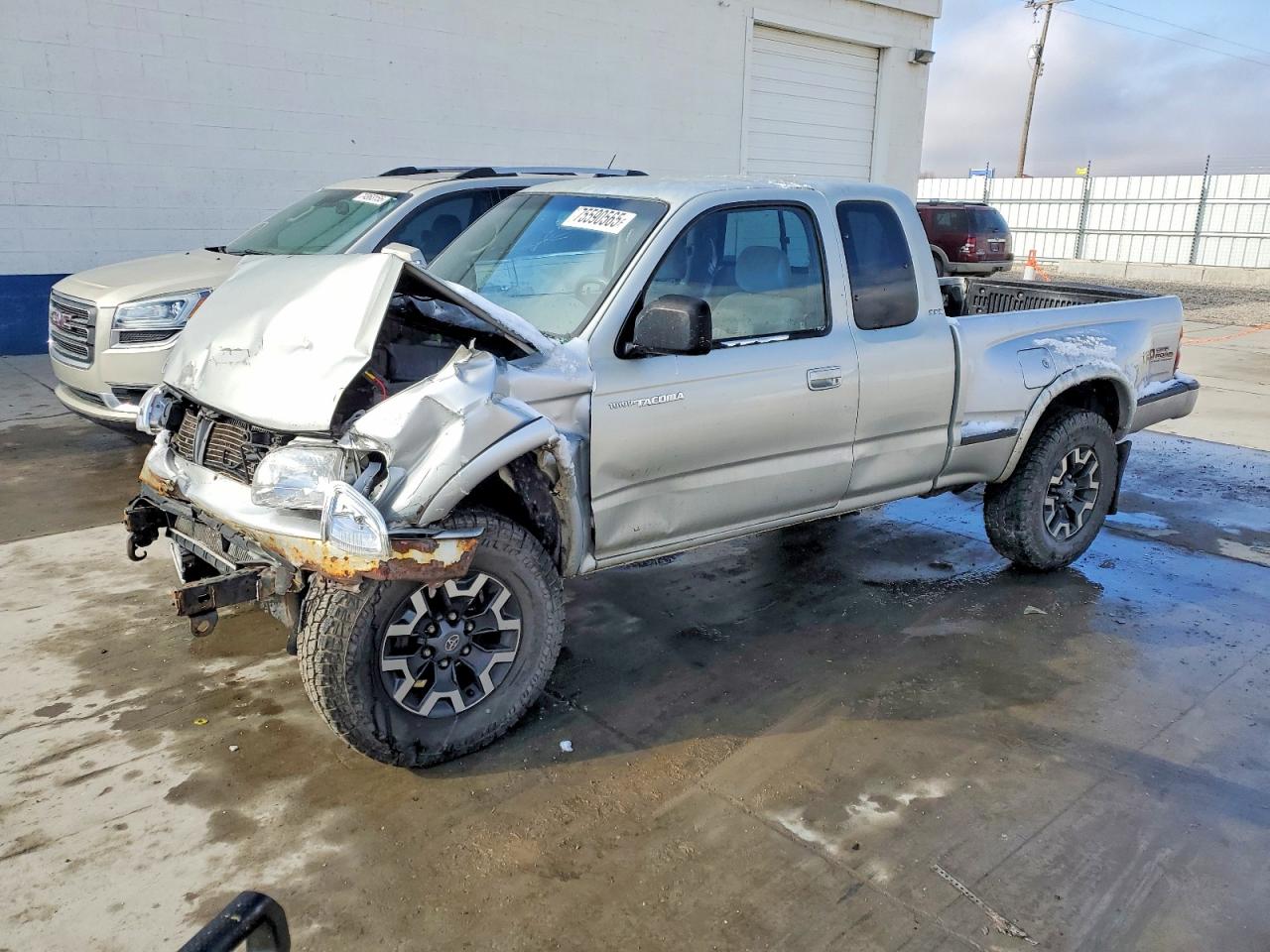 2001 TOYOTA TACOMA