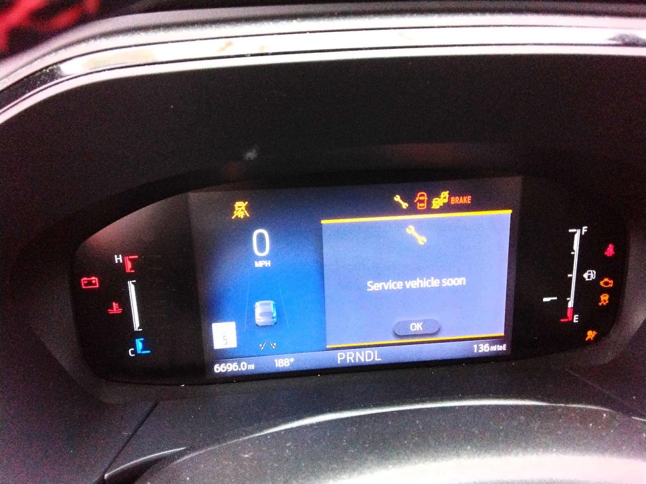 2025 FORD ESCAPE ST LINE photo 17