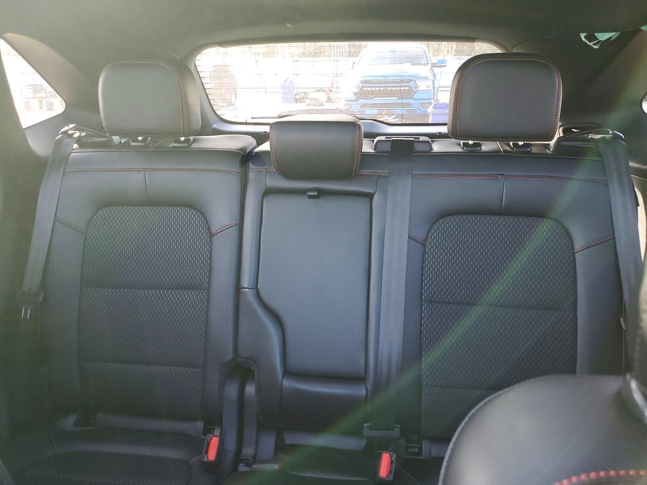 2025 FORD ESCAPE ST LINE photo 19