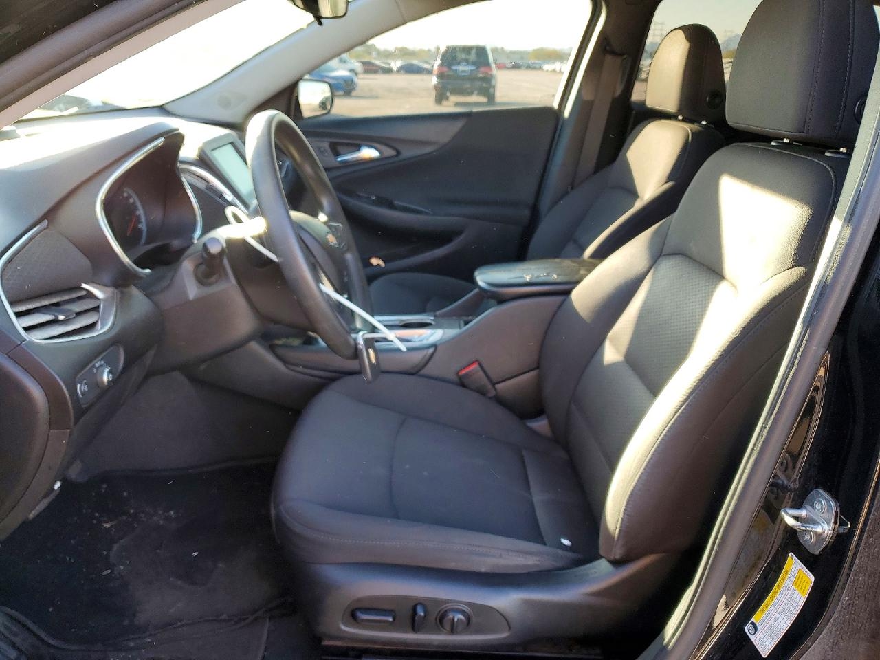 2018 CHEVROLET MALIBU LT photo 13