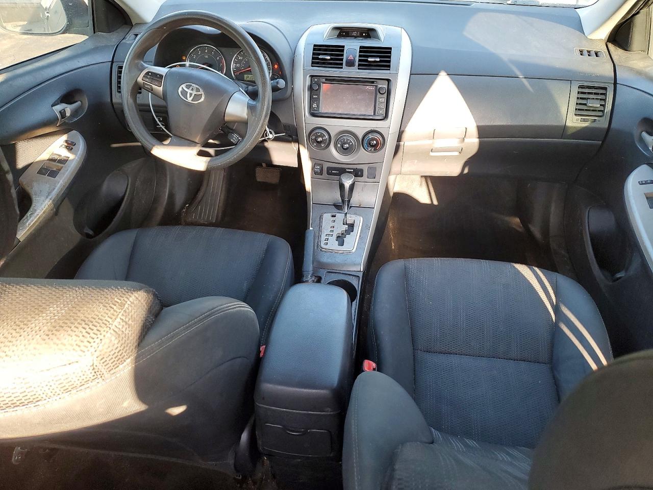 2013 TOYOTA COROLLA S photo 15