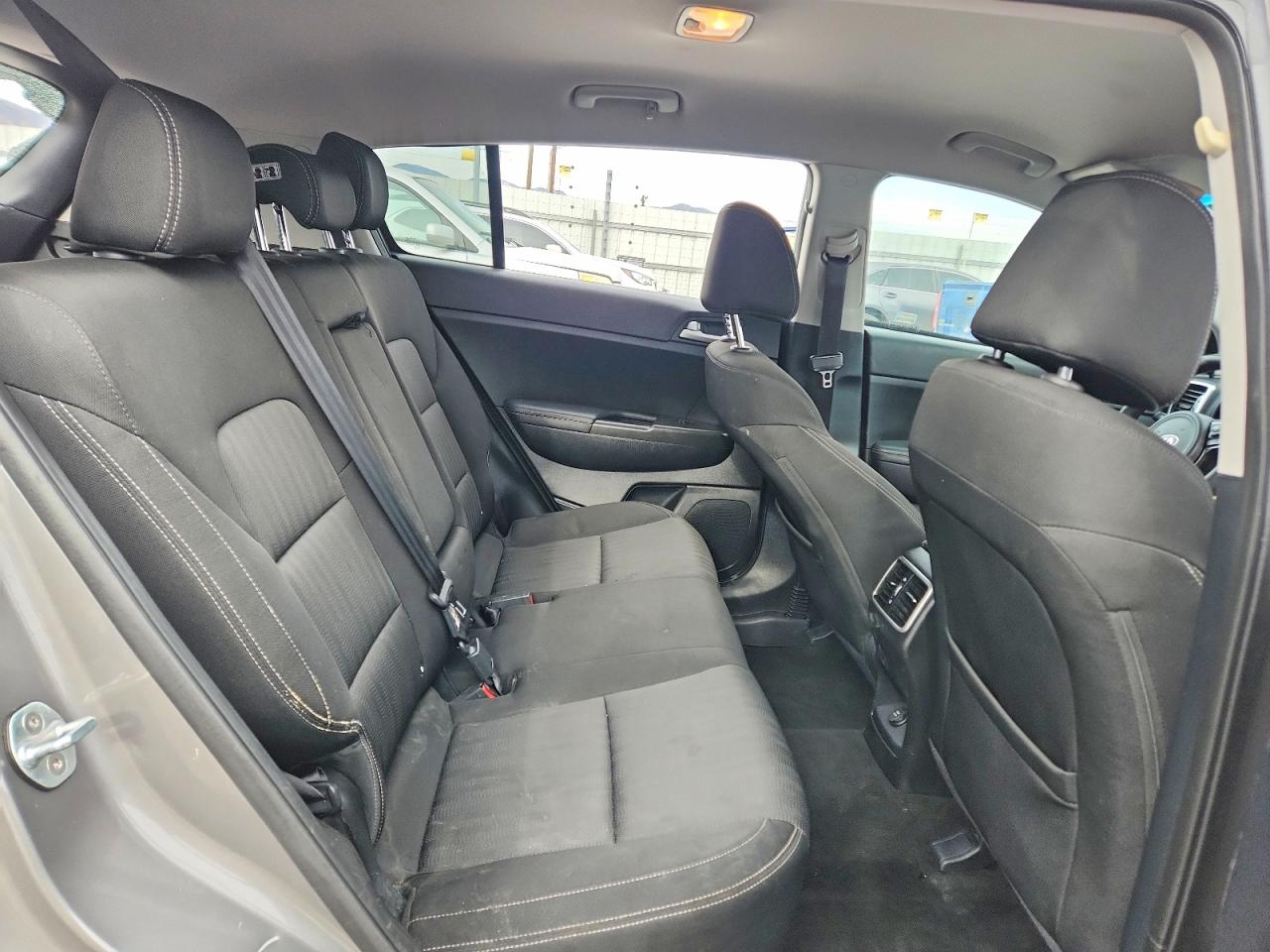 2017 KIA SPORTAGE LX photo 11