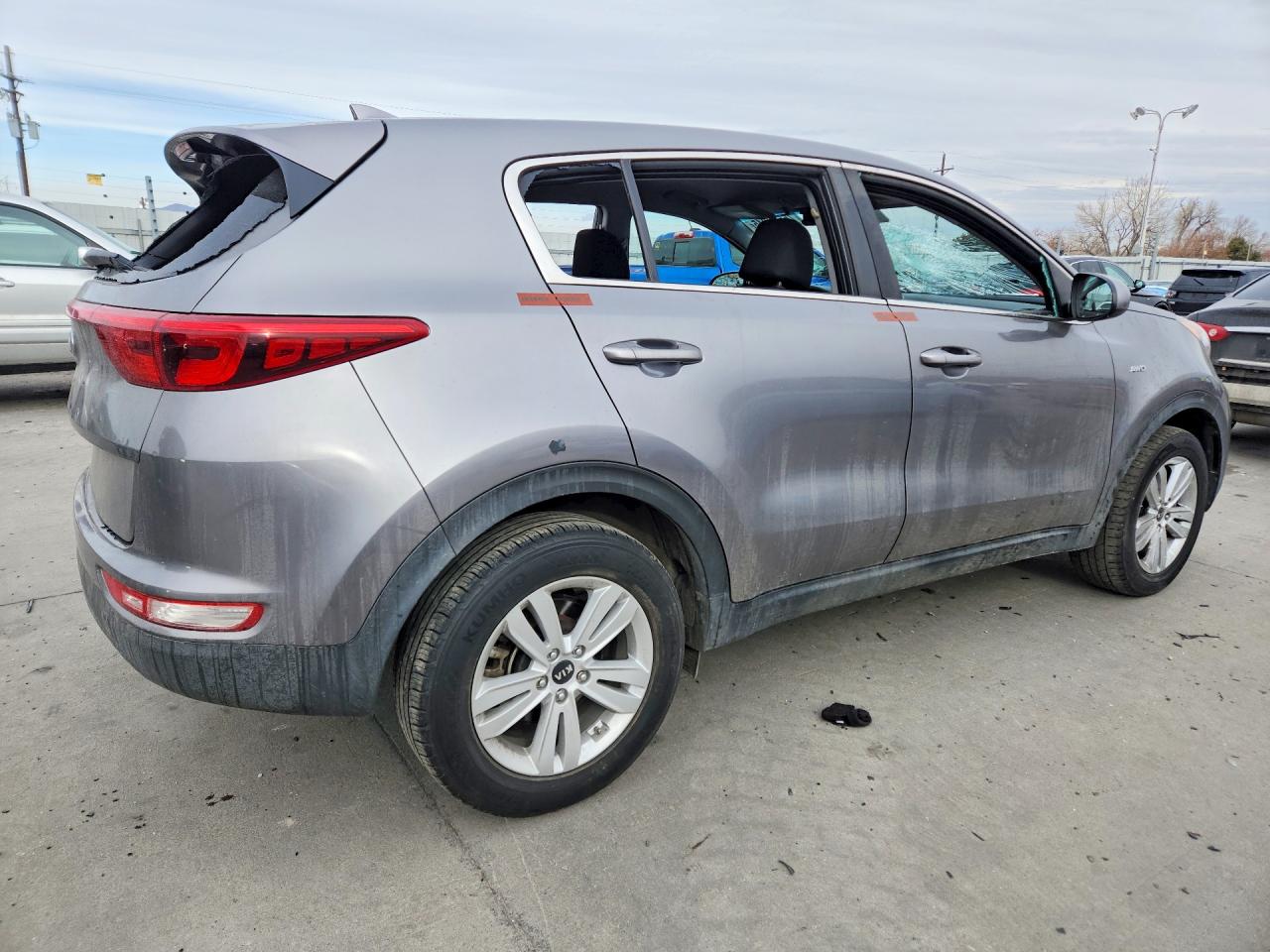 2017 KIA SPORTAGE LX photo 3
