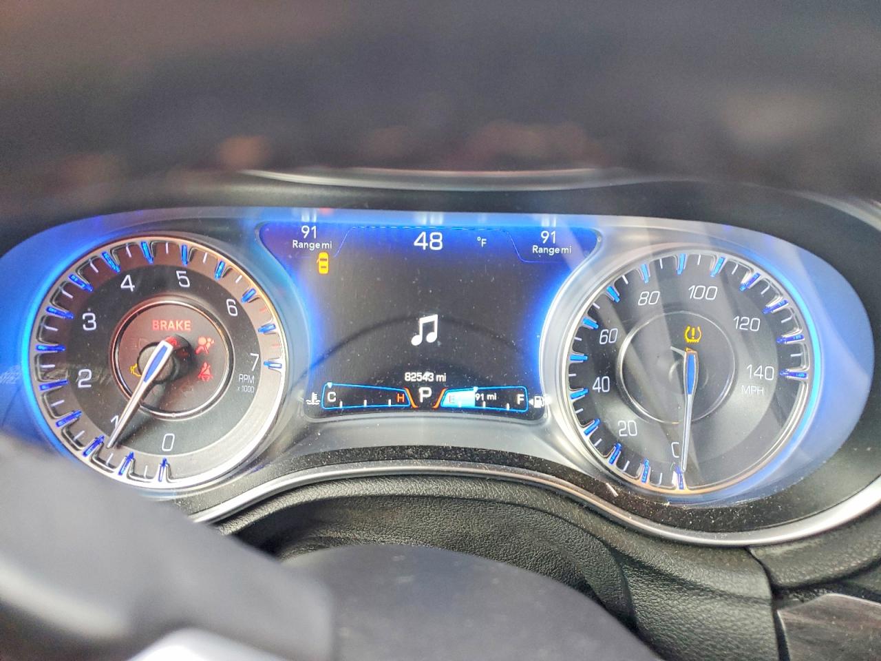 2018 CHRYSLER 300 TOURING photo 17