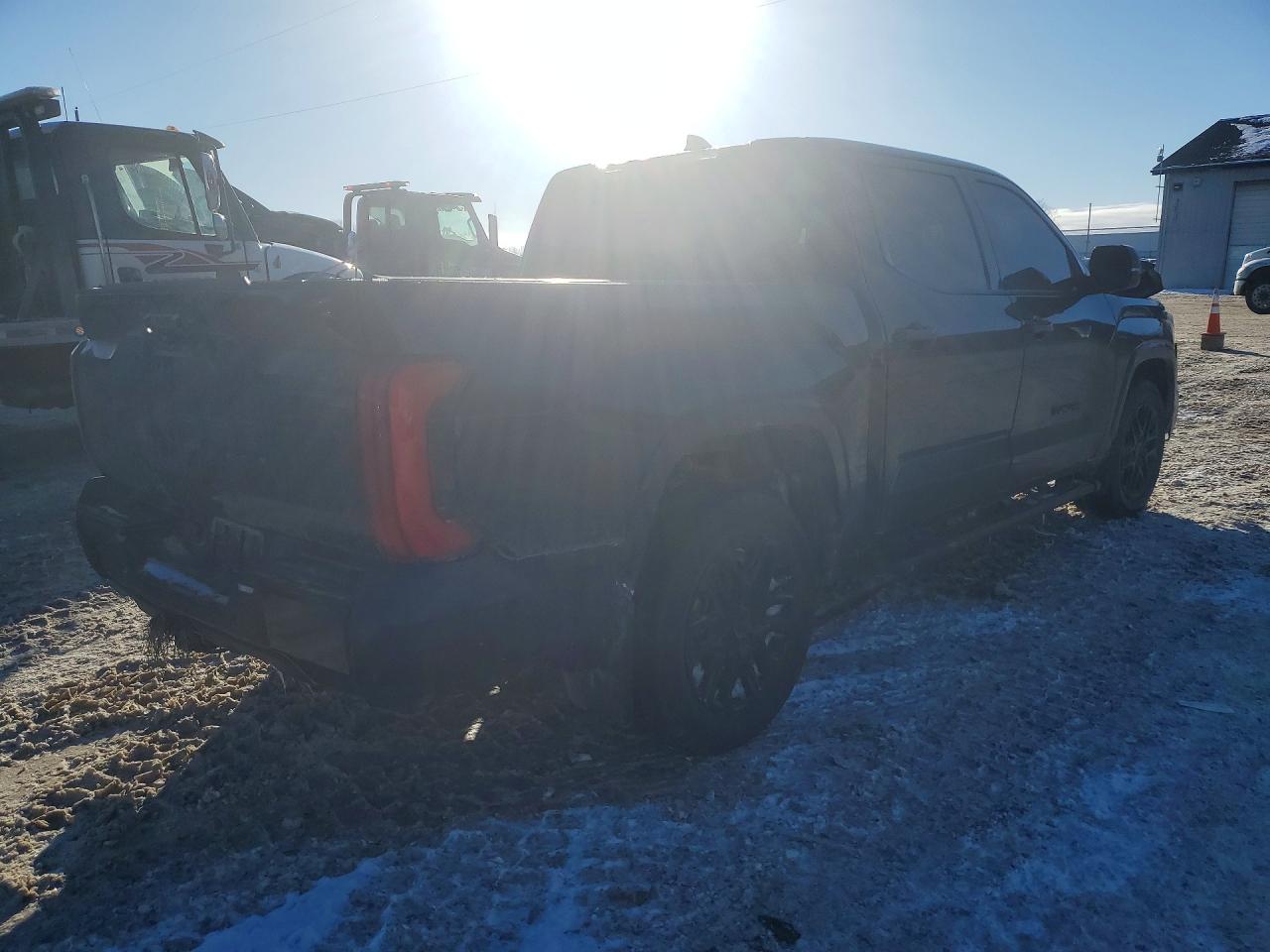 2024 TOYOTA TUNDRA CREWMAX SR photo 3